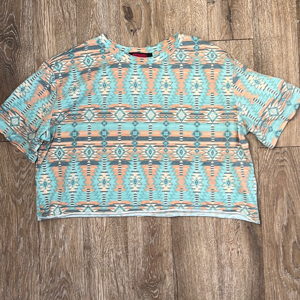 4/$20🥳 Rock & Roll Denim crop top women’s size M